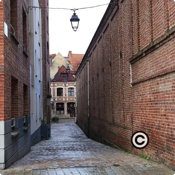 Cour à l'Eau