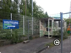 Entrée visiteurs ☣ Urbex